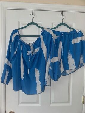 SHEIN Blue and White Brushstroke Tie-Front 2 piece short set